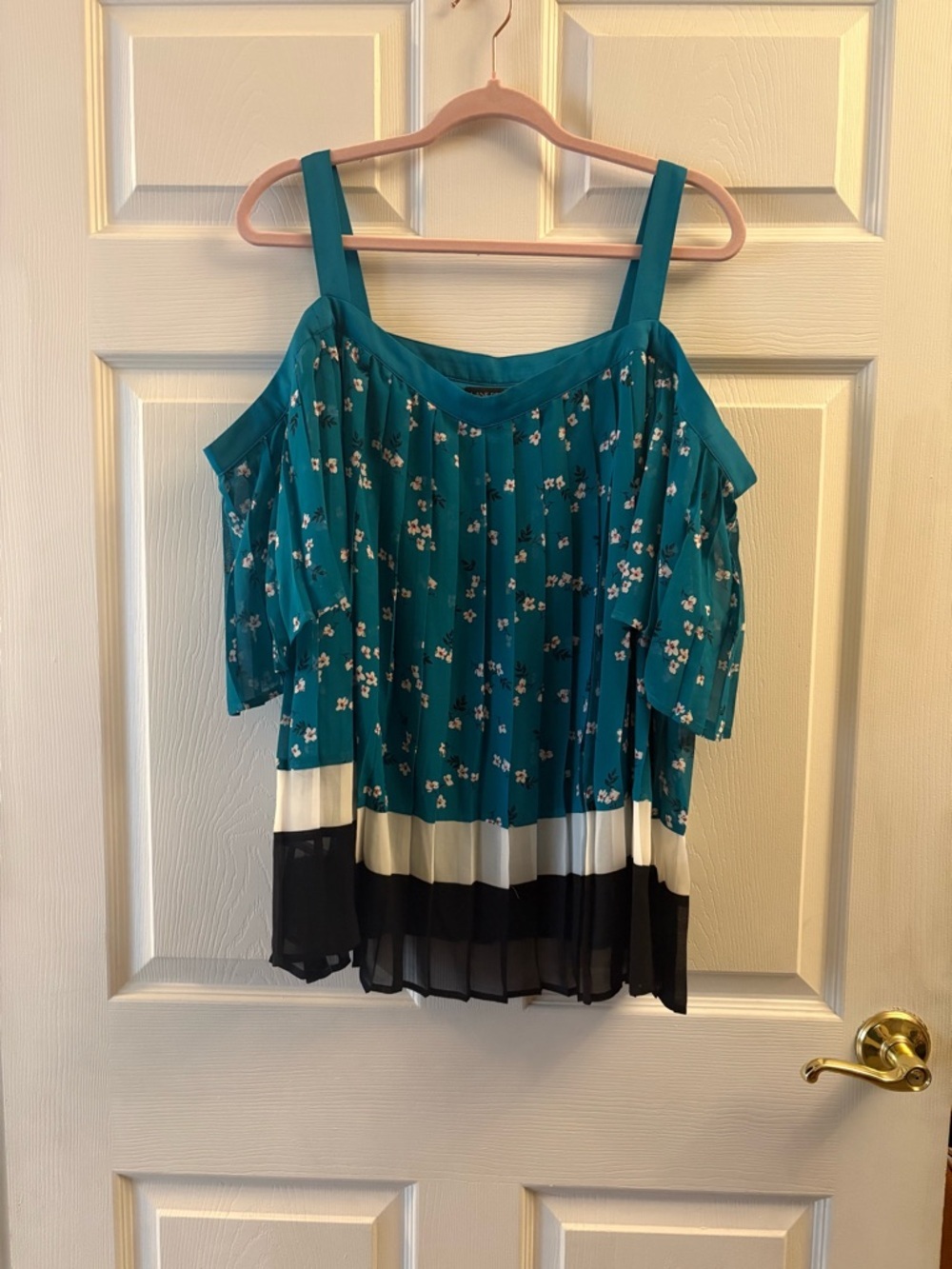 Lane Bryant Teal Floral Cold-Shoulder Pleated Women’s Top Size 16